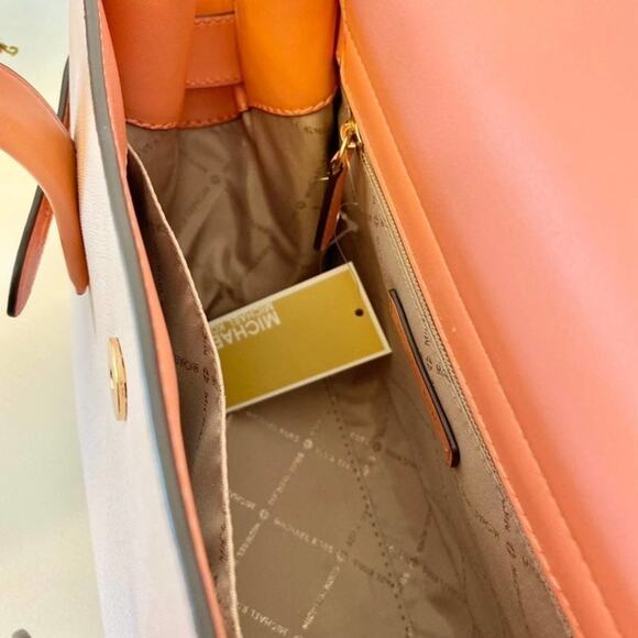 Michael Kors Purse Carmen Medium Flap Satchel shoulder bag new - Picture 4 of 10